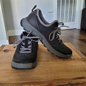 BareTraps Women's Malina Sneakers Black/Gray Shoes 8 Walking/Running